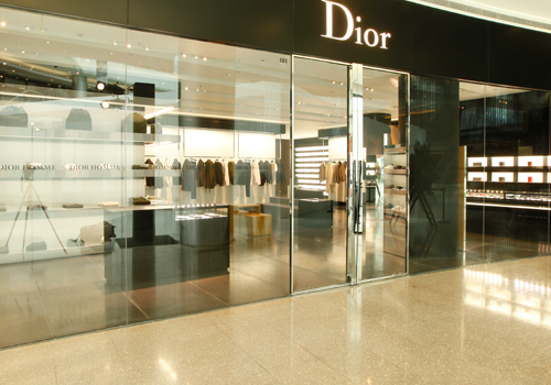 Dior Homme 上海恒隆广场旗舰店全新开幕